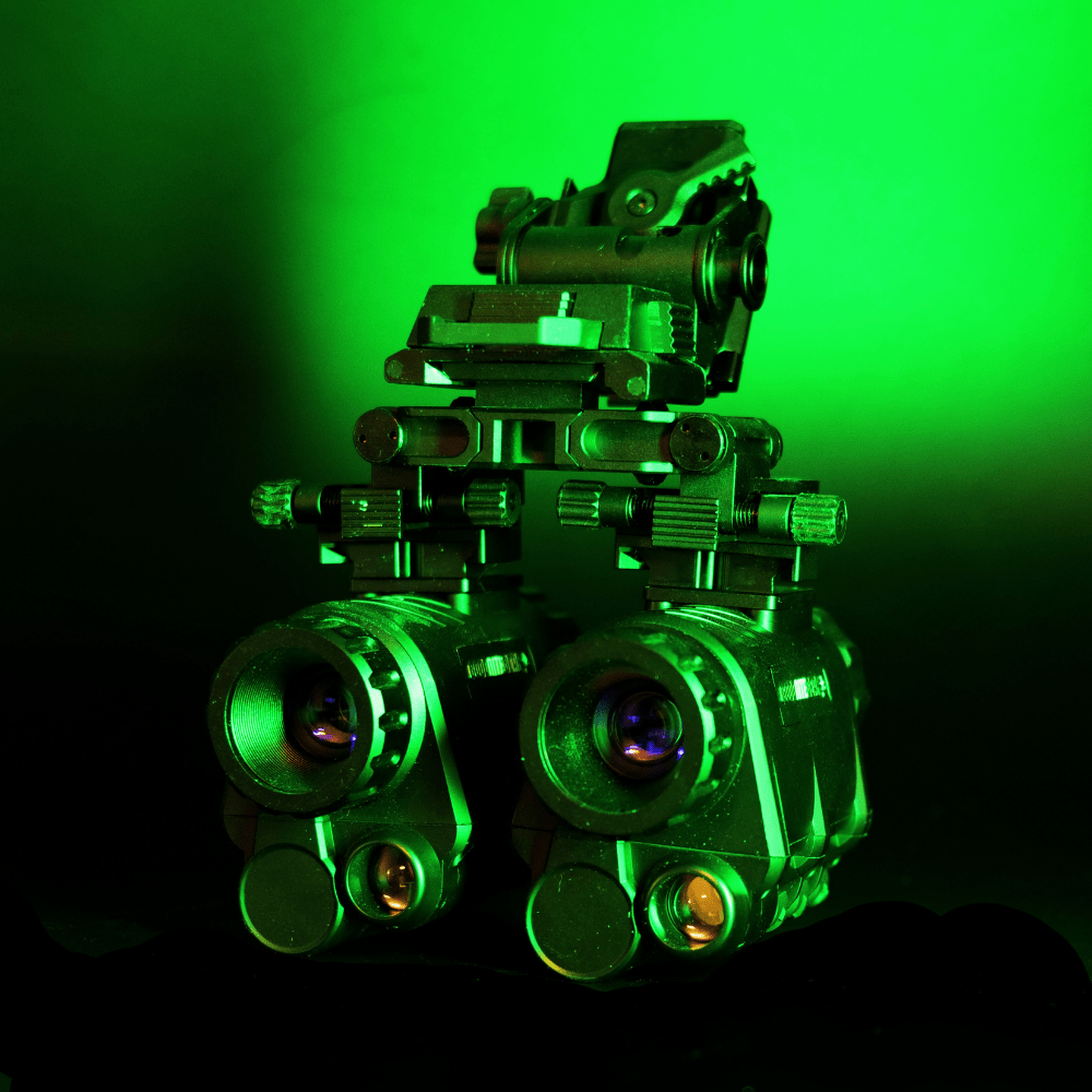 Top 5 Best Infrared Night Vision Binoculars That Dominate In Total Dar top-5-best-infrared-night-vision-binoculars-that-dominate-in-total-dar